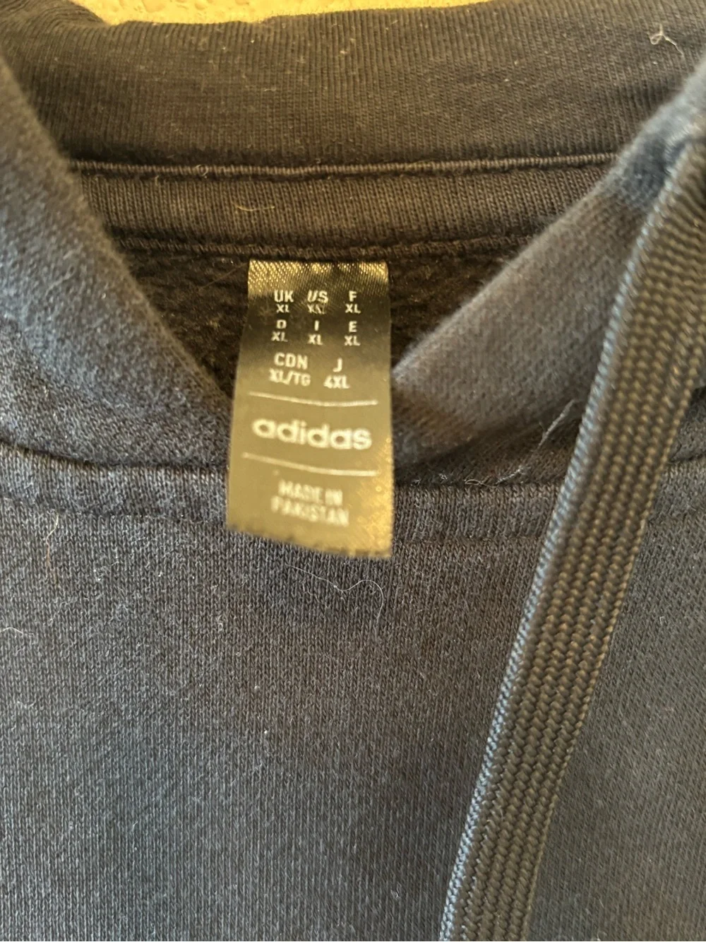 Adidas Men’s Black Logo Hoodie Sweater XL
